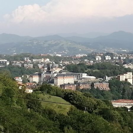 Cr Luarri Hotel Сан Себастиан Екстериор снимка